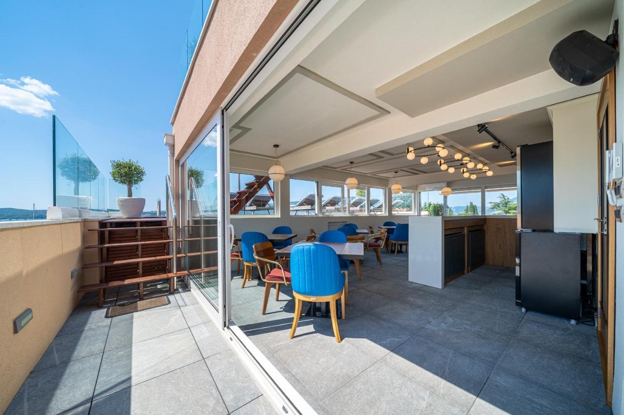 Elysium Tivat Apartment Exterior photo